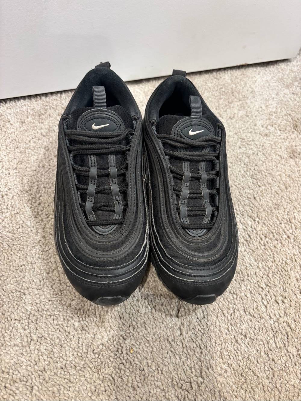 Nike Black Low-Top Wave Runner Sneakers